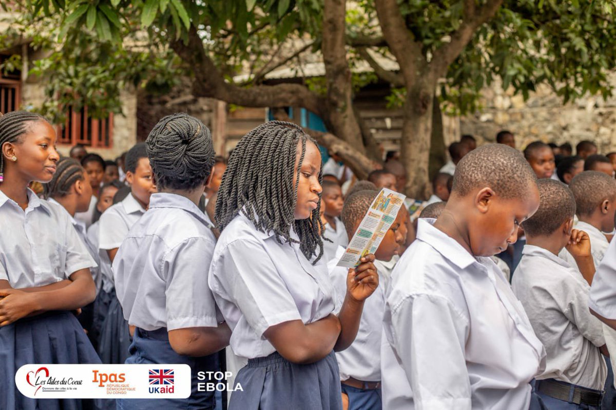 NikuzeBora's tweet photo. #JournéeMondialeDeLacontraception
#Ebola_SSR
Chez les ados,l’accès à une information fiable sur la contraception permet de faire des choix éclairés et prévenir les grossesses non désirées.
@ailesducoeurNK appuyé par @MakokiYaMwasi poursuit les sensibilisations scolaires
@UKinDRC https://t.co/RKN5vQ40go