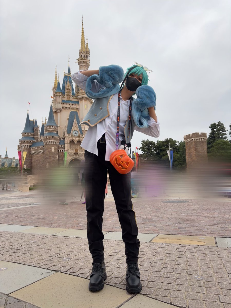 si_desu2's tweet photo. いえ〜い

  #Dハロツイステ
 #Dハロ仮装2026 https://t.co/PkmQvCxlcx