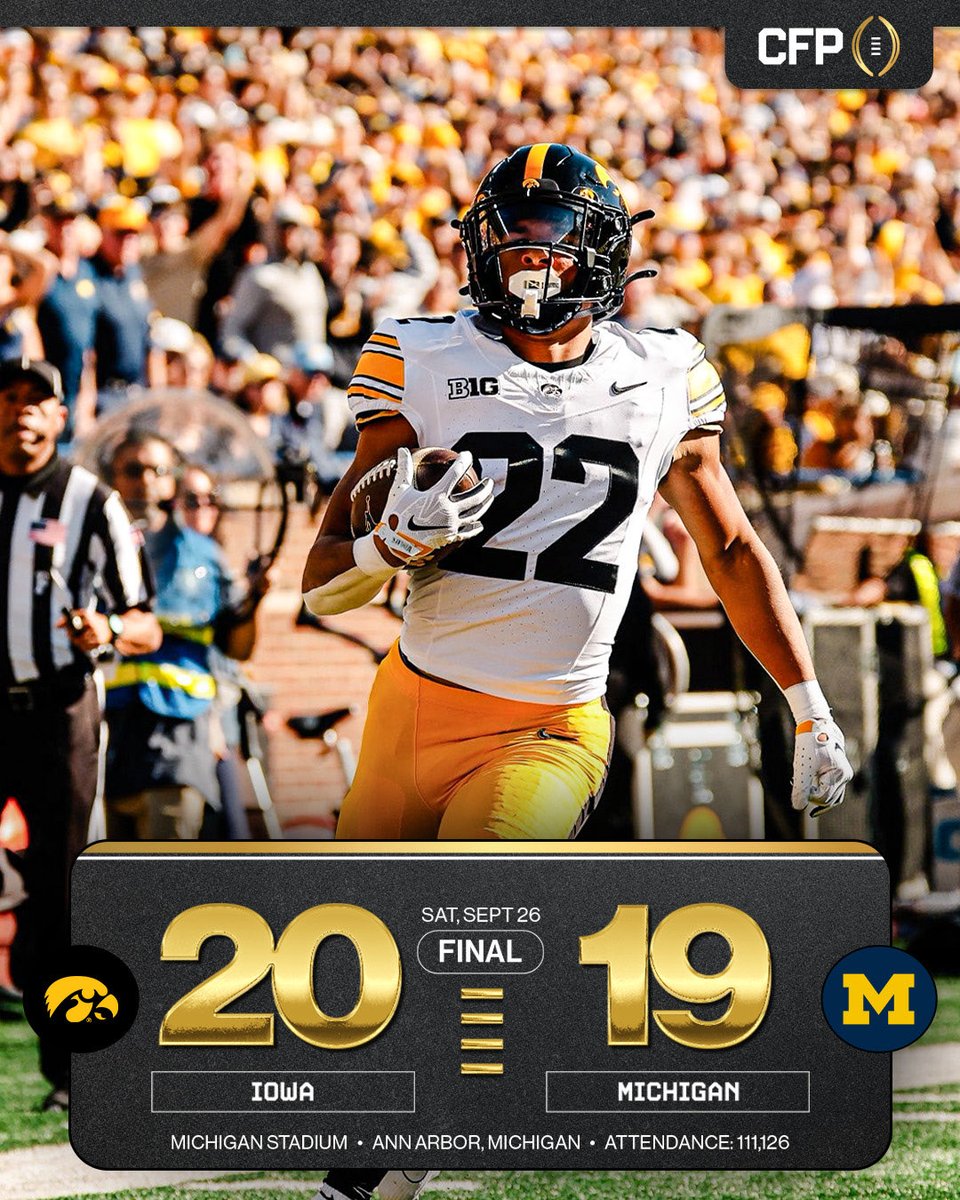 CFBPlayoff's tweet photo. HAWKEYES WITH THE COMEBACK! 💪🏼

#CFP https://t.co/pnBboCmiJW
