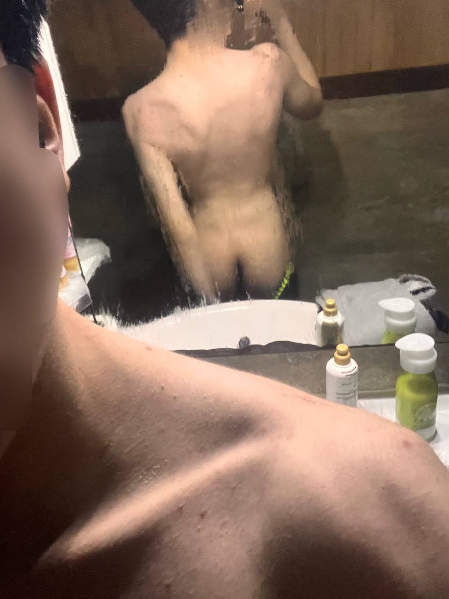 Bastian5oye's tweet photo. Alguien. Para hablar?
Yo-🔞 https://t.co/oYdT4rDH4U