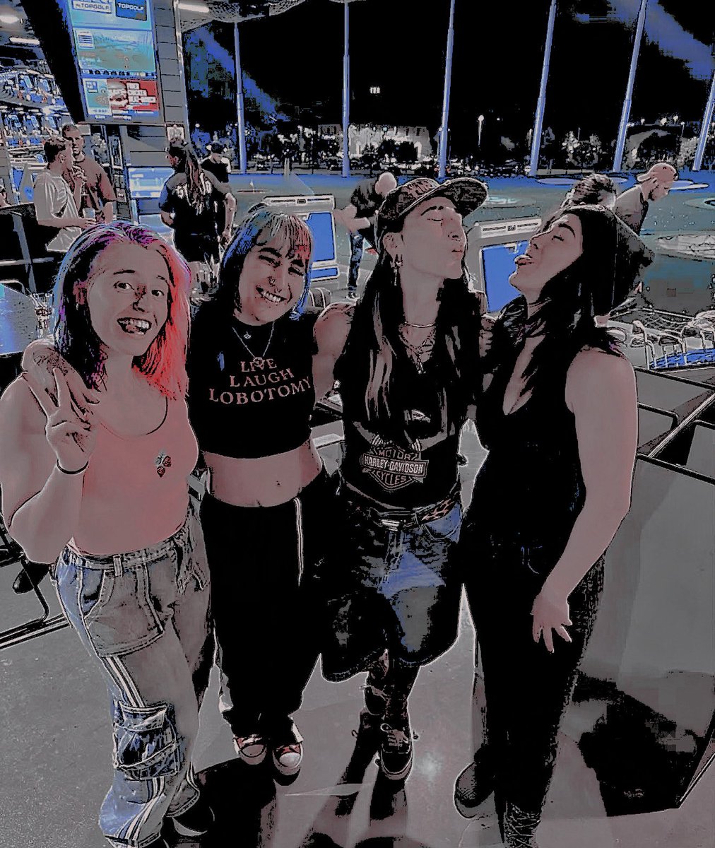 bleedsinthevoid's tweet photo. ⠀

⠀⠀⠀⠀⠀⠀⠀  𝒉𝒐𝒕 𝒈𝒊𝒓𝒍𝒔 𝒕𝒐𝒑 𝒈𝒐𝒍𝒇.
⠀⠀⠀⠀⠀( I pretended every ball was
⠀⠀⠀⠀⠀⠀⠀someone that I hate )

⠀ https://t.co/VpfFQk0Ery