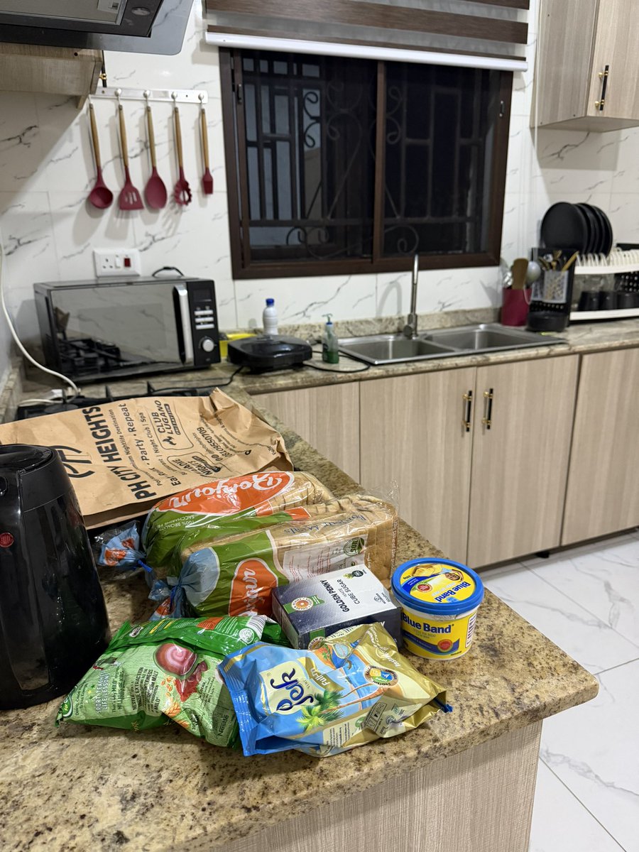 Efyakimora's tweet photo. Nigerians, I honestly don’t even know how to narrate this story. 

We’ve gotten free accommodation again! We just arrived in Port Harcourt, Rivers State, and this Good Samaritan welcomed us with open arms.

He said we could stay in his beautiful apartment for as long as we want, gave us food, went shopping to stock up breakfast for us, and even told us we could pass by PH City Heights whenever we wanted something to eat.

The kindness I’ve experienced in Nigeria is something I will never forget. 

Thank you, Iyk Bethany May God richly bless you! 🙏🏾🇳🇬