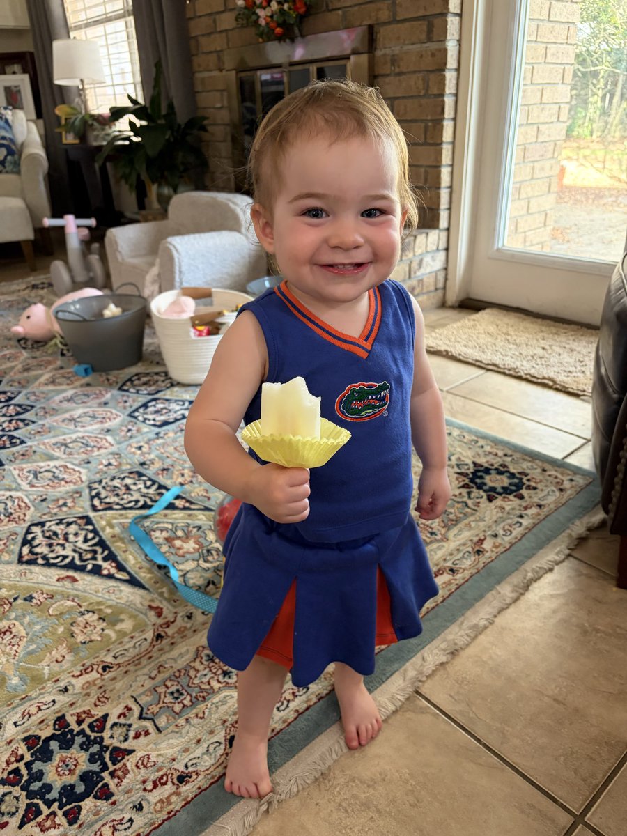 _JennBates_'s tweet photo. Go gators! 🐊 https://t.co/D0oVNOqhxu