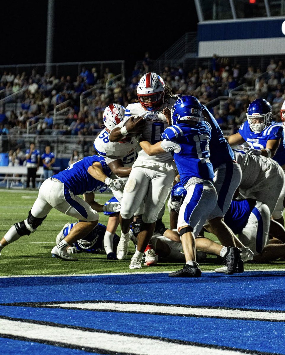 MoodyElijah4's tweet photo. A couple highlights from Friday’s 56-21 win over greenbrier. 1% better next week‼️ #barrowboyz #hardwork https://t.co/HWVzHlPAQr