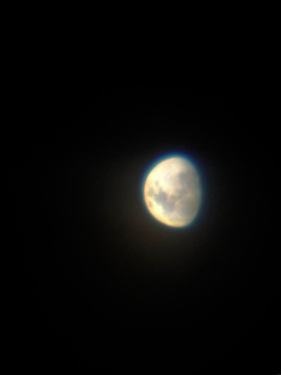manonskw's tweet photo. pretty moon https://t.co/2WY7pSsruY