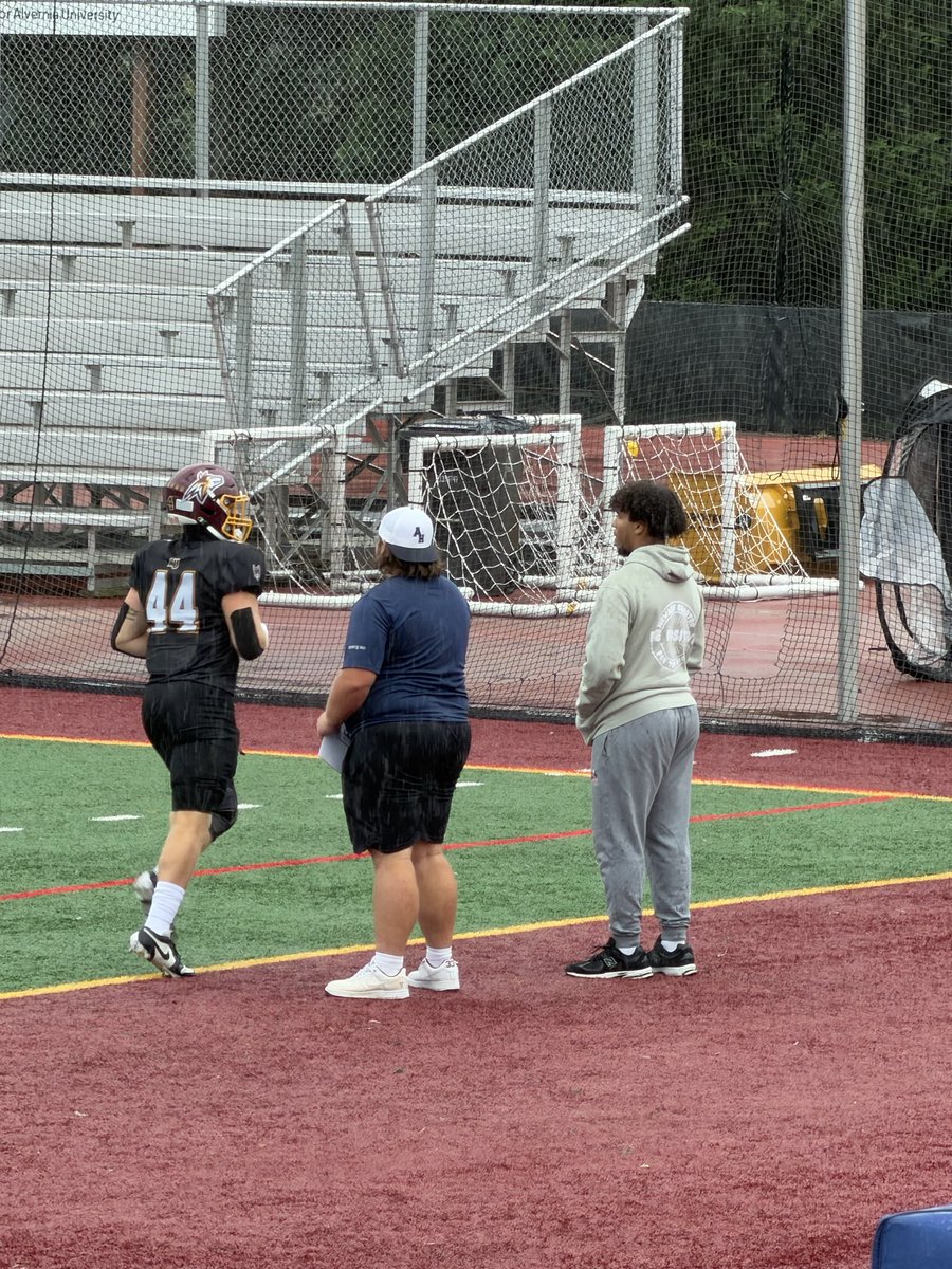 JDN__143's tweet photo. Big thanks to @CoachDev12 and the Alvernia FB staff for the Game Day invite today! Way to pull out that W! 

I enjoyed my time on campus despite the rainy day. Look forward to getting back for another visit soon!
@VernAthletics @AlverniaFB #classof2027 #recruitvisit https://t.co/OmMBjga8Vd