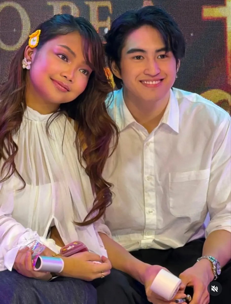 ziaaa112's tweet photo. Happy 11th Monthsary, CarTon!

11 Months na, pero nandito pa rin kayo.... Mas matatag, mas totoo. Hindi madali pero mas pinipili niyo pa rin ang isa't isa. Sana forever na tong love story niyo. Andito lang kami para sainyo. Mahal na mahal ko kayo forever. 🤎 https://t.co/eYQPH4xz7z