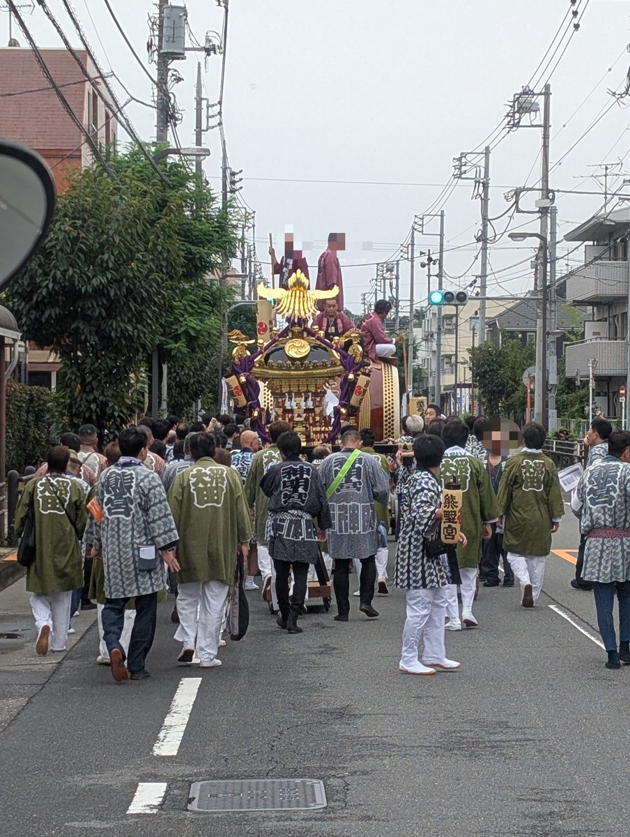 koki_huko's tweet photo. バス乗ってたら前になんかいて神 https://t.co/iRRPm3DeHW