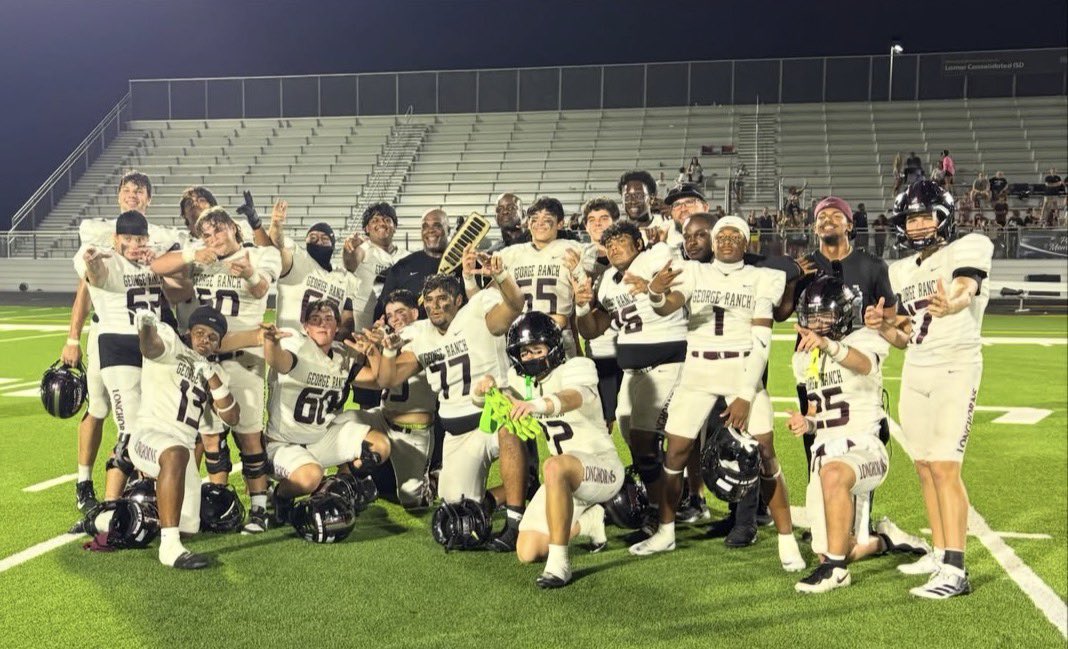 ShianSanduja's tweet photo. Beat foster 28-14 #brickbybrick

@coach_jbaxter @jomaul66 @GRHS_Football @WeAre1heRanch https://t.co/9m4bhOakiu