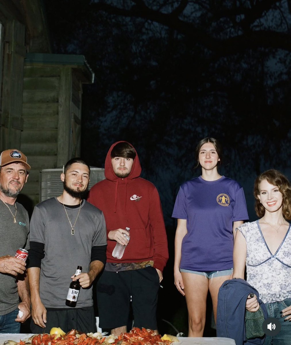 lanitarosay's tweet photo. Lana and her step children…. https://t.co/qdMYWVQzCW