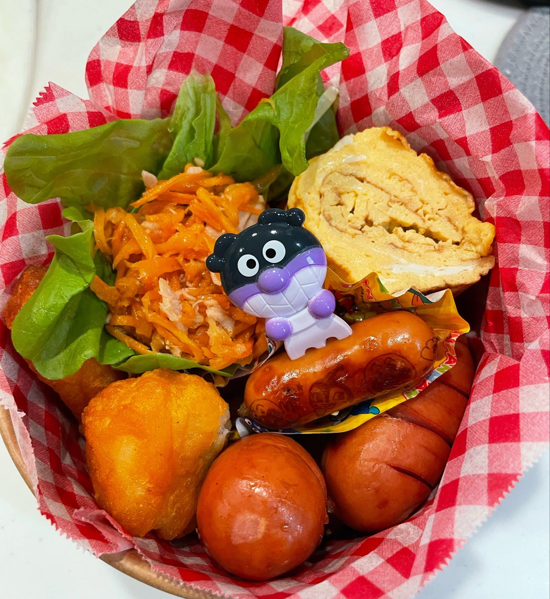 mamekarin_'s tweet photo. お弁当もってぶどう狩りへご〜=͟͟͞͞(   ˙ω˙) https://t.co/0Ewtr7Ga2f
