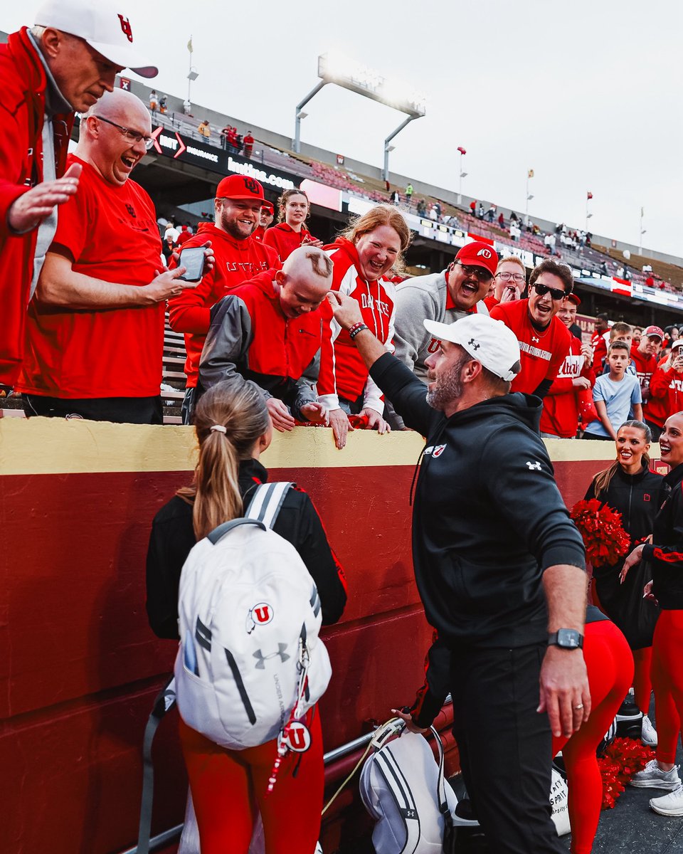 Utah_Football's tweet photo. 4️⃣-0️⃣ 📈

#GoUtes | #RSNB https://t.co/0yFcykjw1G