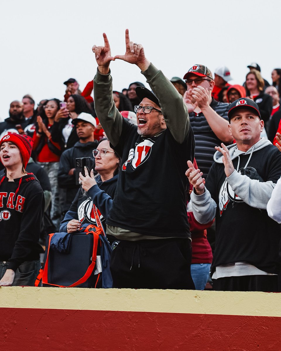 Utah_Football's tweet photo. 4️⃣-0️⃣ 📈

#GoUtes | #RSNB https://t.co/0yFcykjw1G