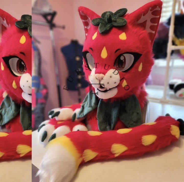 Furstudioo6's tweet photo. 🍓🍓🍓
Commission done! 

Here’s a little look at this adorable custom-made strawberry cat fursuit! 🍓

This one was such a fun project, packed with tiny details and lots of handmade touches. The head alone features 30+ individually hand-sewn and carefully trimmed strawberry seeds! 

So many little details went into bringing this sweet cutie to life! ✨

#FurryFandom #Fursona #Fursuit #FursuitMaker #Furry #FurryCommunity #CustomFursuit #StrawberryCat #CatFursuit #FursuitCommission #FursuitFriday
