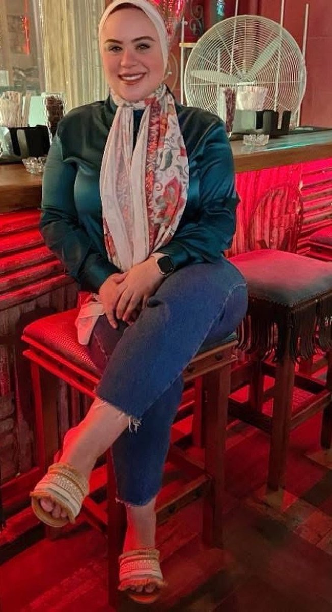 Miromaroni's tweet photo. بنت خالته الفاجرة الحلابه 🔥🔥 ايه رايكم فيها بسرعة https://t.co/5LDziGmVjl