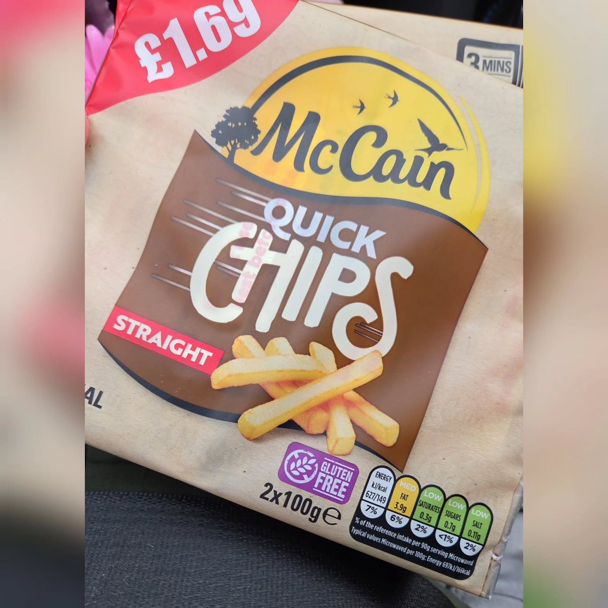 WilliamHelf0c's tweet photo. Burger &amp; Chips

Burger buns, burgers, cheese, gherkins, burger sauce, quick chips and ketchup! This was so good—just what I needed, and it tasted amazing! I used buns, burgers, gherkins and burger sauce from Farmfoods, Pilgrims Choice cheese, https://t.co/QafVI2WqJP