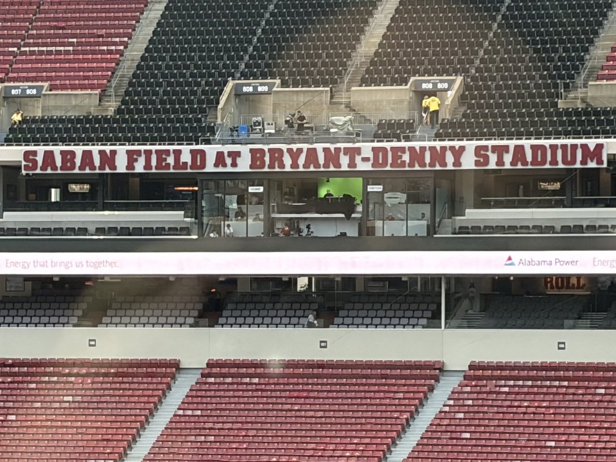 jwillfaircloth's tweet photo. Gamecocks @ Tide
7:00 ESPN https://t.co/NK7NuzmpNy