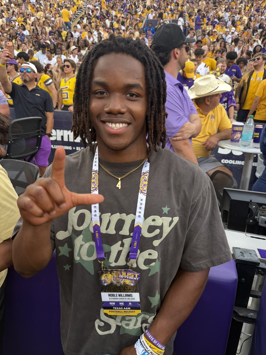 andrechampagnee's tweet photo. 2028 Four-star RB Noble Williams, the No. 3 prospect in the state of Louisiana, is in Baton Rouge for the second time this season.

One of the top running backs in the entire cycle. https://t.co/qt79Pvi7s3