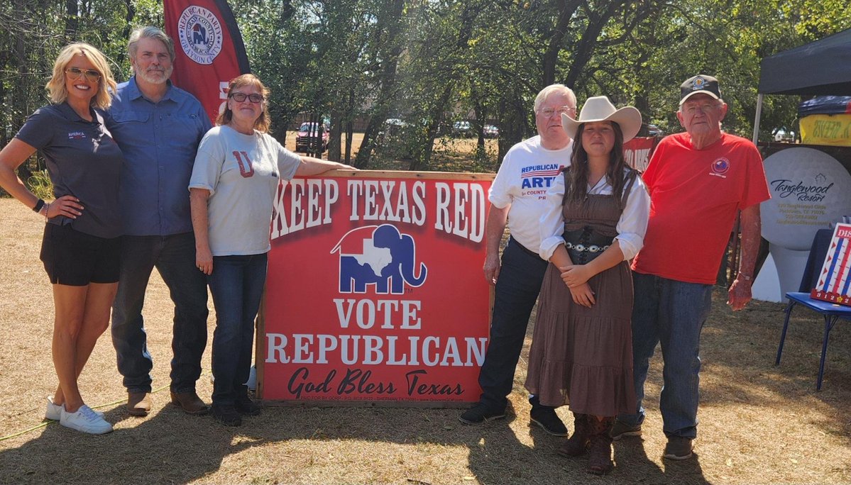 ShelleyLuther's tweet photo. Working hard to KEEP TEXAS RED! https://t.co/EYczMf710z