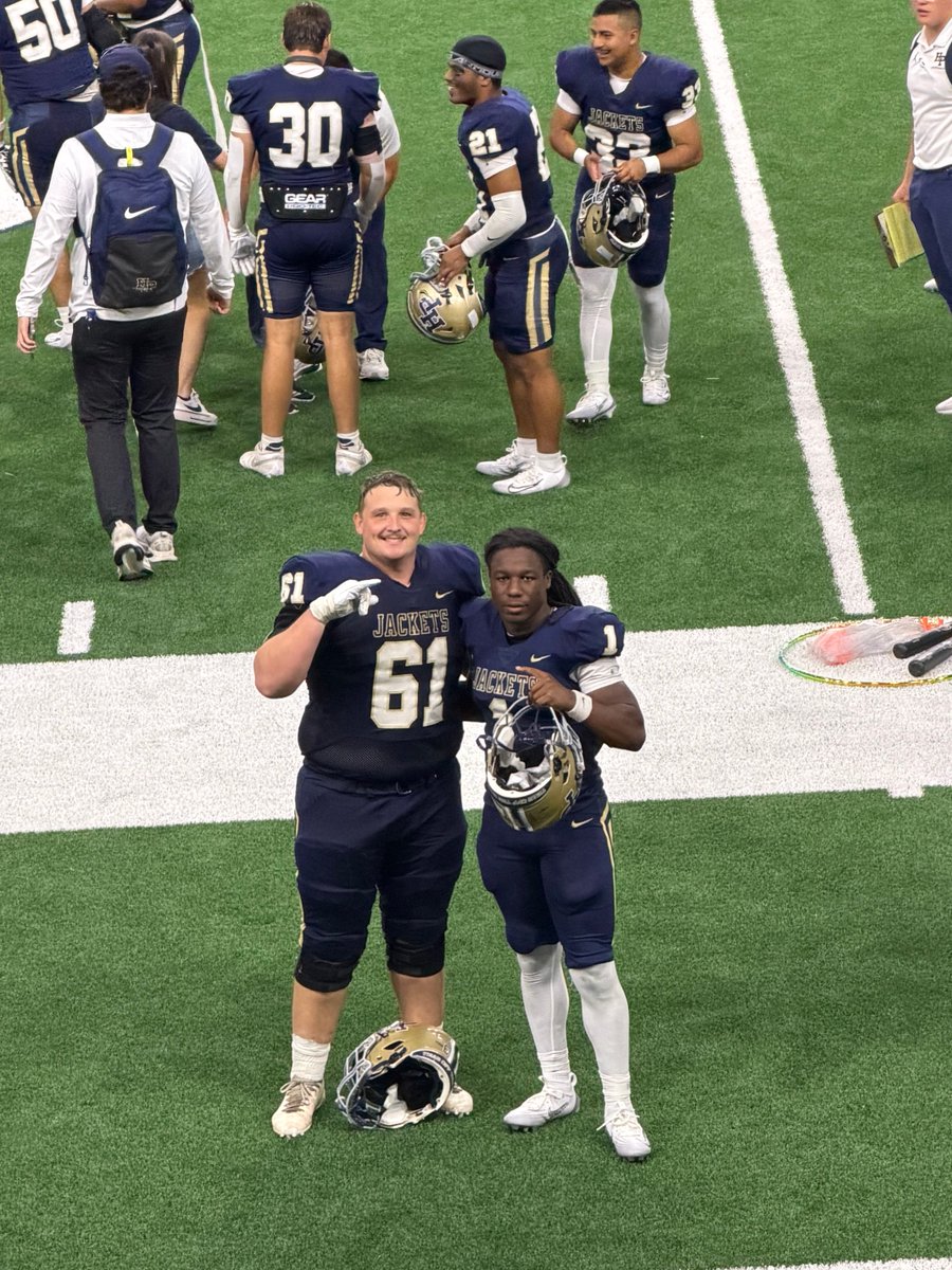 coachurb's tweet photo. So proud of these 2 former Mustangs today!!! Enjoyed watching Cutter still blocking for Bill…they got the W over Simpson College 52-28…Bill had 2 TD’s on the day. https://t.co/t5MFh3EybW
