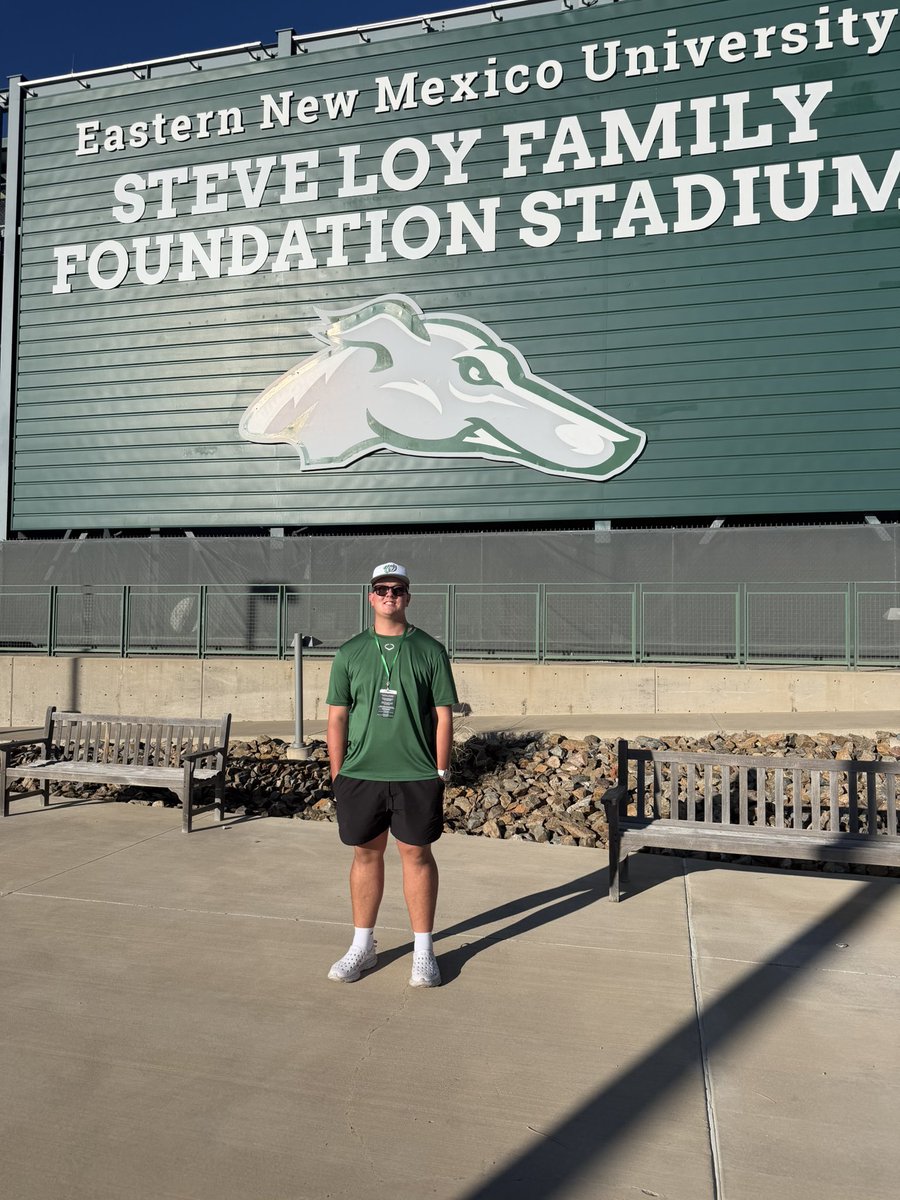 JacobDeMar3559's tweet photo. Had a great game day visit at ENMU today. I would like to thank @AndonMata @BUFOOTBALL69 @ArtBrilesENMU @ENMUFootball 
For the great experience, excited to stay in contact with y’all. https://t.co/Llt0wTDCQO