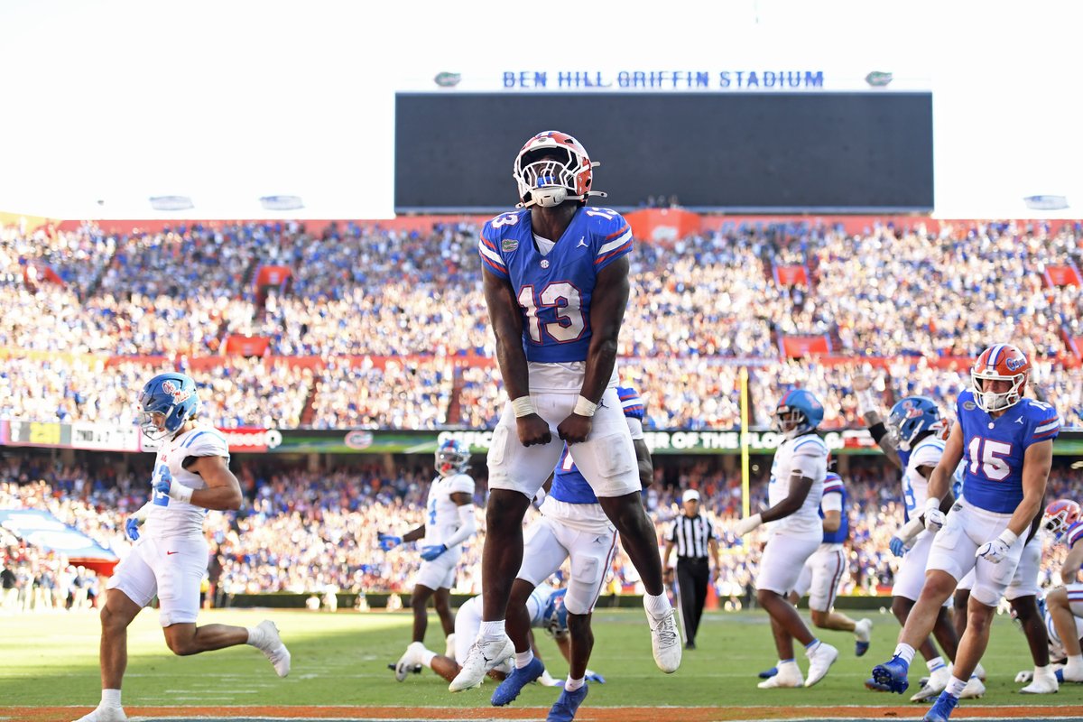 shemarwoods's tweet photo. No. 21 Florida continues rolling with top-5 upset of No. 4 Ole Miss. 

@lily_perkins10 has more from The Swamp: https://t.co/IyiWcl3ZOy https://t.co/G12svvNzhn