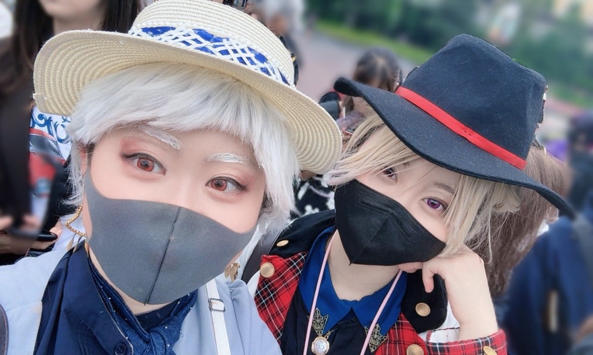 Milk61689's tweet photo. 今日🏰にいます！
ハロウィン楽しむぞー✨✨
#Dハロ仮装twst https://t.co/slWgAzJd3T