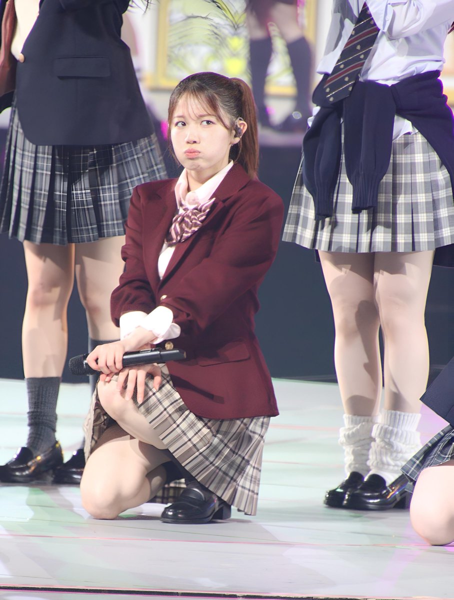 POTE_CHUKI's tweet photo. AKB48 THREE CONCEPTS LIVE in K-Arena Yokohama
夜公演：全員 " 好きish " コンサート

正鋳真優(@mayuu_masai0301 )

序盤の色んな表情🥰🍟

  #AKBサンコンコン #正鋳真優  #AKB48  #AKBカメコ  #mm_photo https://t.co/rGzMJODuUA