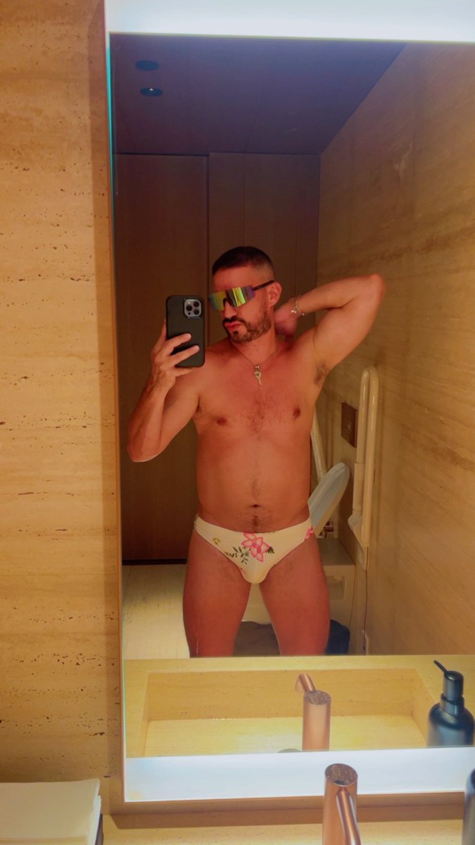 Willypr1201's tweet photo. Uno de esos días de verano 👅🌺💦 https://t.co/7ShStlLB2F