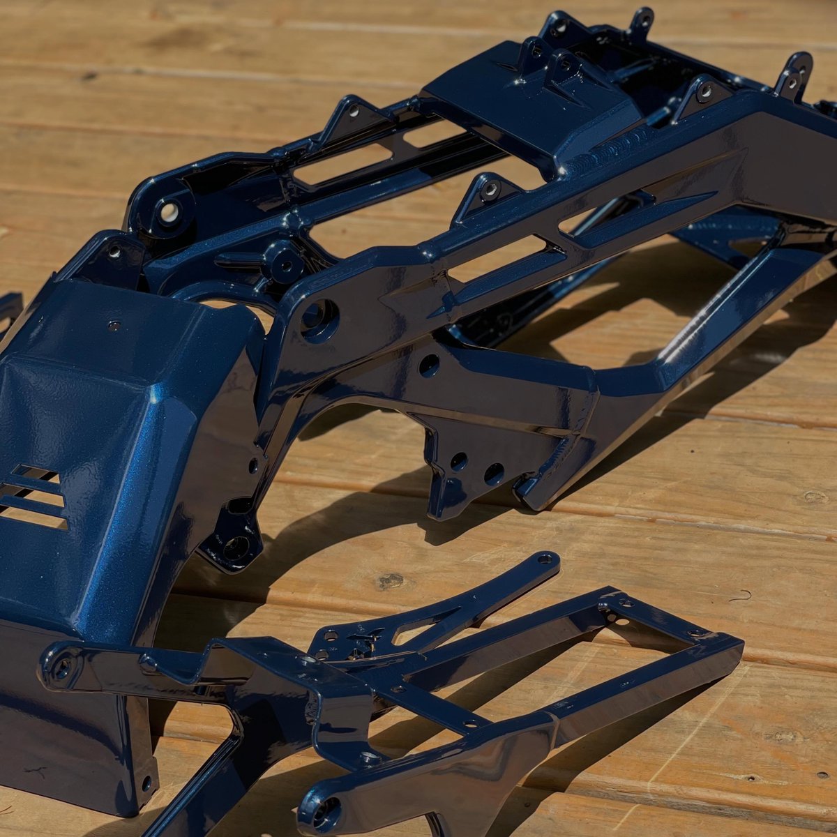 DavisBoken's tweet photo. E-Ride Pro and Parts 
Powders: Deep Blue Sparkle and Clear Vision https://t.co/Zknrq5arfK