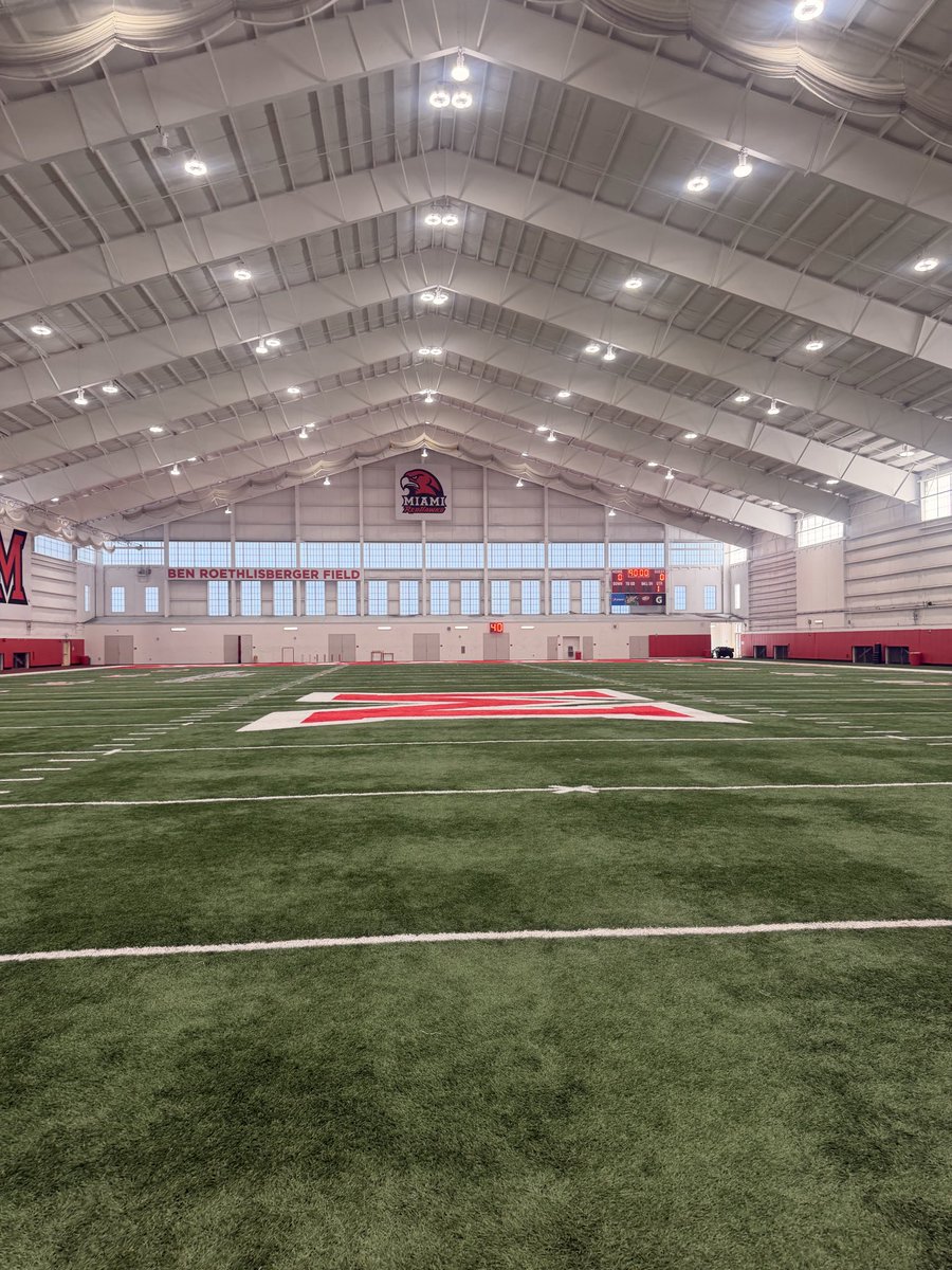 Fuenzalida2030's tweet photo. After a great gameday visit and a great conversation with @drew15martin. I am grateful to receive an offer from @MiamiOHFootball.

@HitterFootball @OLMafia @CoachChris_Roll @EDGYTIM @AllenTrieu @PrepRedzoneIL @Coachjpatton https://t.co/71G6WkHFlQ