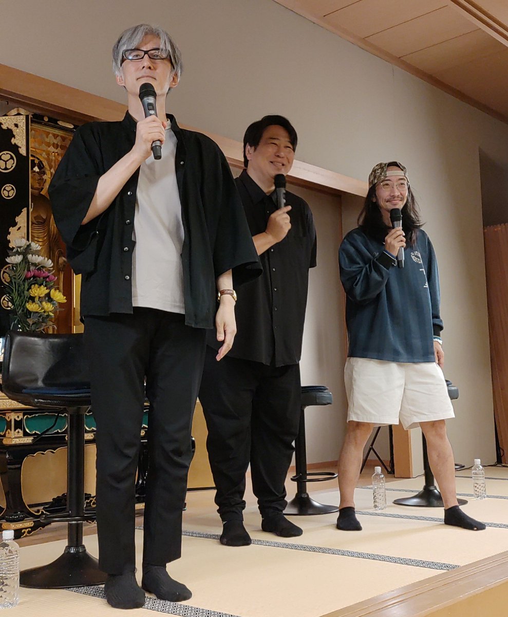 mr_YaZ_C's tweet photo. 一般公開されていない大広間での怪談会。部屋の照明を落としロウソクの灯りの中で聞く話は笑いあり、怖さありで贅沢な時間でした。
楽しかった👻

#不可思議話会 https://t.co/g2tkfF341u