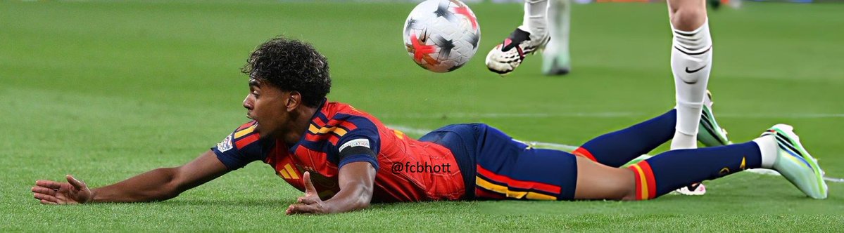 fcbhott's tweet photo. lamine yamal vs england 🔥 https://t.co/bKNnCXUC60