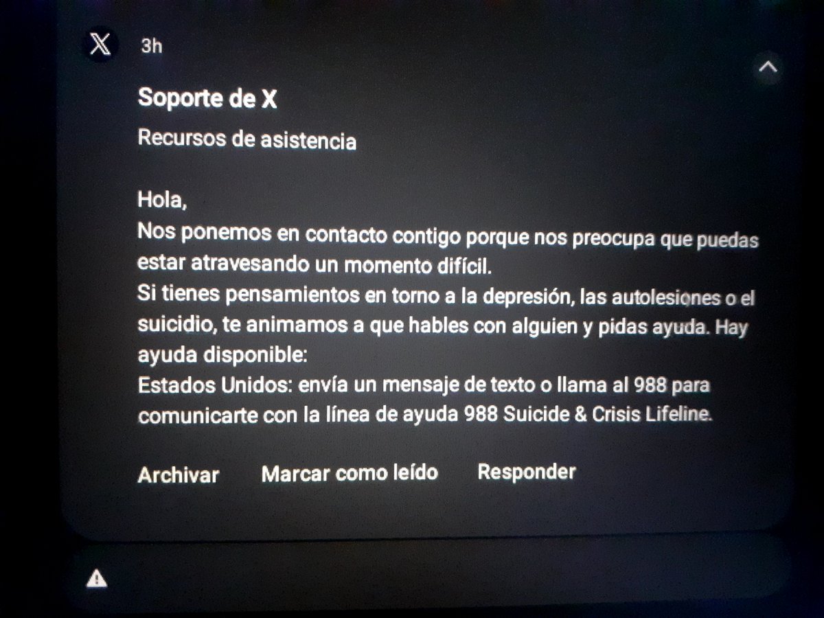 rossfand's tweet photo. @Choomychanmn7g Igual me llego este mensaje, el problema esq no se ni Inglés como para llamar ese número, pues ni modo apa https://t.co/fi6J48jD3U