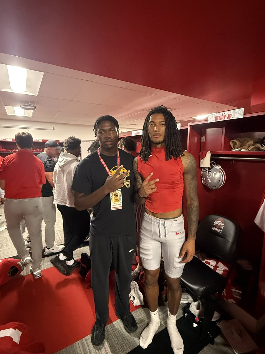ChuChu2028's tweet photo. I want to thank @OhioStateFB for giving me an opportunity to go to there home game against Illinois. It was a really great experience. Can’t wait to get back down there soon! @CoachDDudley @JohnPuck4 https://t.co/0XJ2jSUcR5