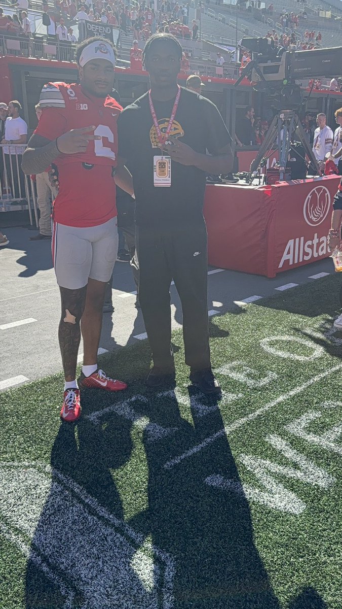 ChuChu2028's tweet photo. I want to thank @OhioStateFB for giving me an opportunity to go to there home game against Illinois. It was a really great experience. Can’t wait to get back down there soon! @CoachDDudley @JohnPuck4 https://t.co/0XJ2jSUcR5