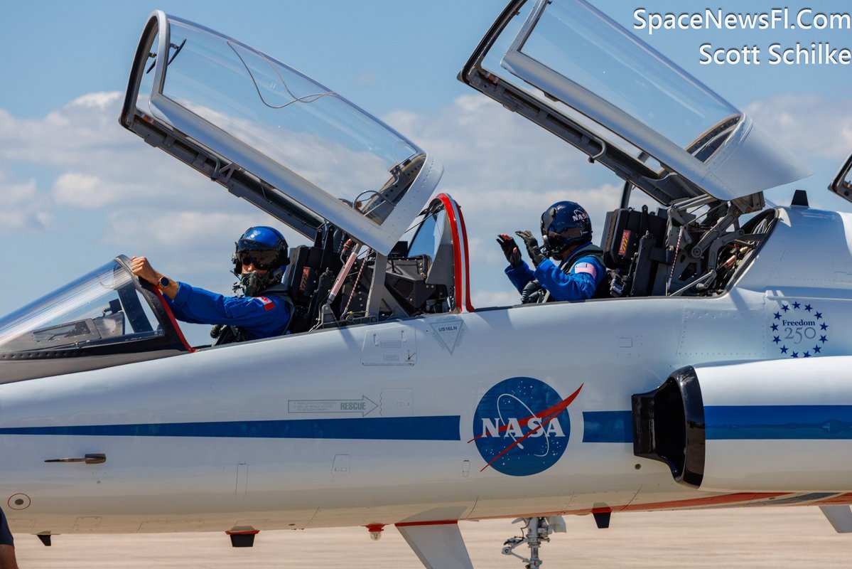 SchilkeScott's tweet photo. Crew 13 Arrival at KSC.
God Speed Jessica Watkins USA, Luke Delaney USA, Joshua Kutryk Canada, Sergey Teteryantnikov USSR.
For https://t.co/2Sb9IBglX5 Scott Schilke
https://t.co/i3Gz1Rla0E has it covered two different ways.
Now Starbase Texas!🇺🇲🚀🇺🇲
#NASA #SpaceX #Crew13 https://t.co/K0bAzacVfr