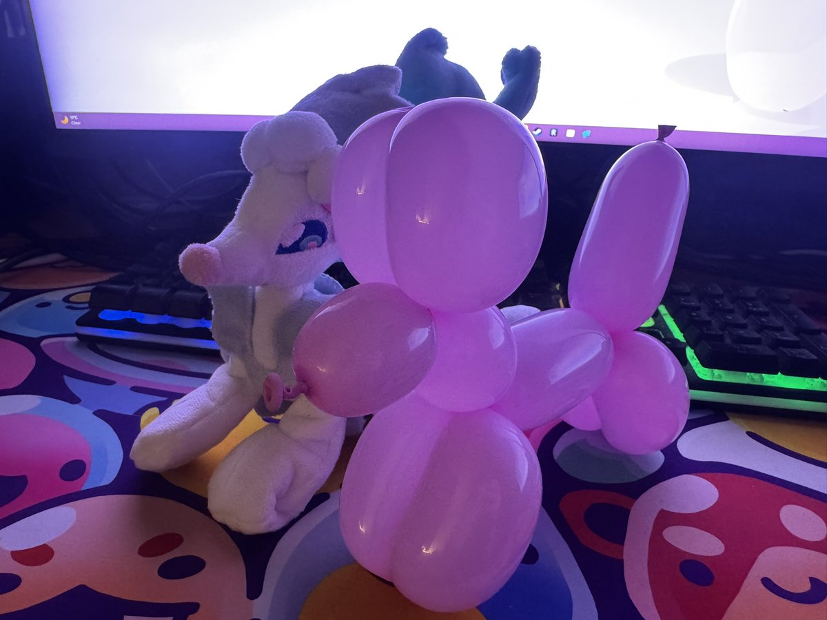 kattoredato's tweet photo. Primarina and balloon friend 💖 https://t.co/BYXnyVpupN