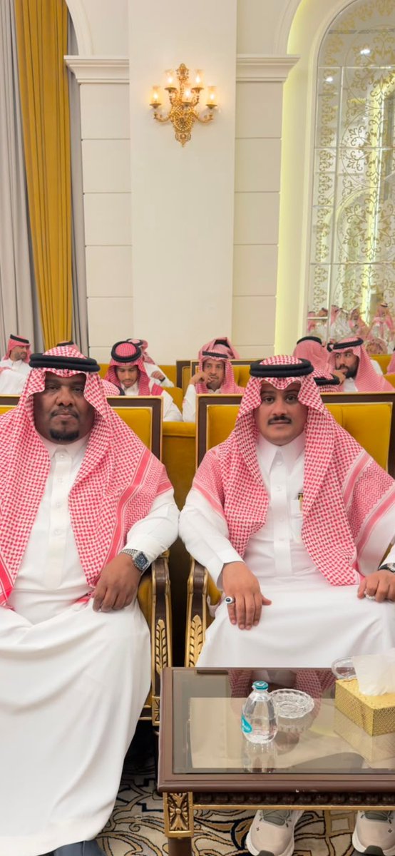 baserMohammad1's tweet photo. صوره تجمعني مع اخي رجل الاعمال خالد الرميح في زواج هذه الليله ابن العم نايف بن عبدالرحمن الخرعان https://t.co/Nl7p35IVDc