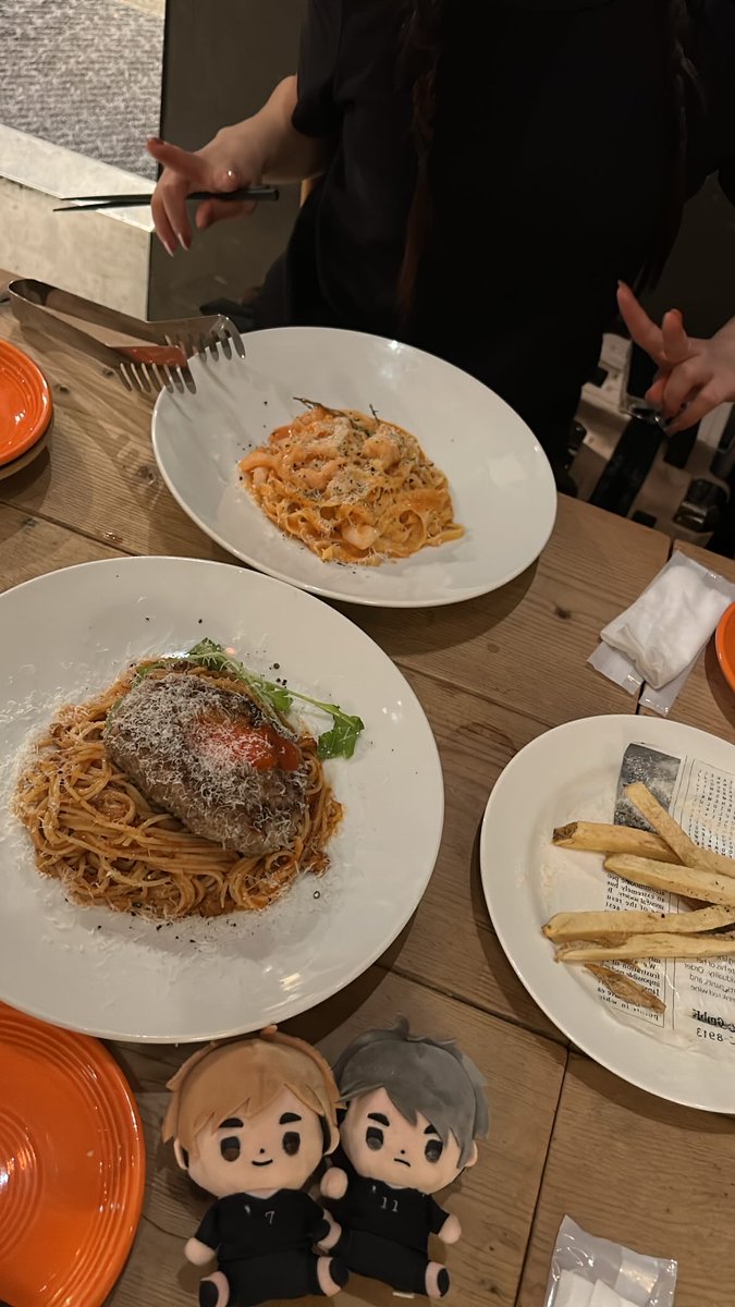 _rei_00xxx's tweet photo. 久々のいしだとふぉとまりも懐かしくて楽しかったな🥳
夜ご飯むちゃおしゃなとこで美味しかった！ https://t.co/fsQDrlRt9v