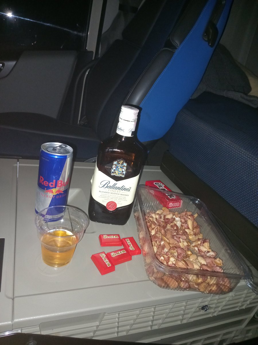 Oguz1612's tweet photo. Ne istediğini bilen insanlara selam olsun...
#bursapasif https://t.co/rWNIThMrpY