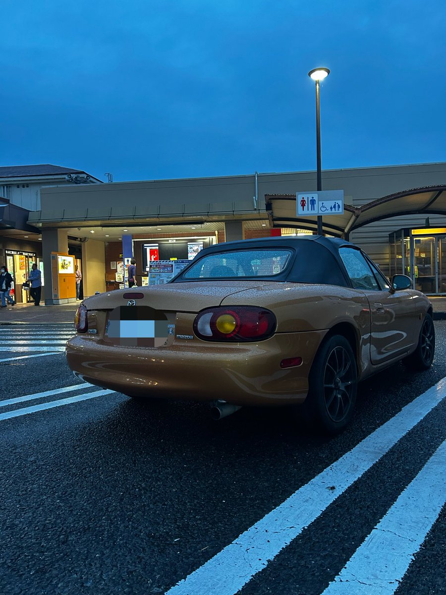 nago_mei's tweet photo. 100万で買って200万修理やカスタムかけても新車ND買うより安いし、
それに加えて愛着も湧くし…そっちのが良くない！？
(NB大好き人間) https://t.co/Z653ToVTiw