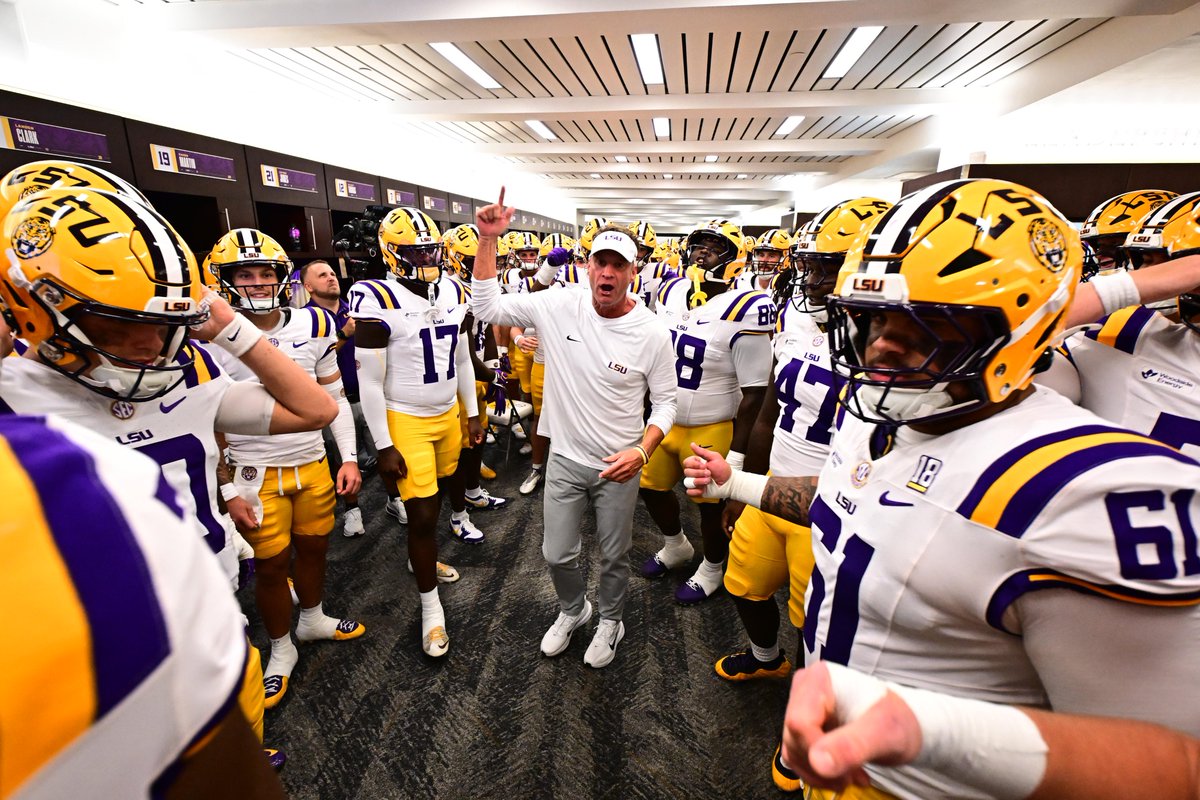 LSUfootball's tweet photo. Let's Geaux https://t.co/onE8j7hdXB