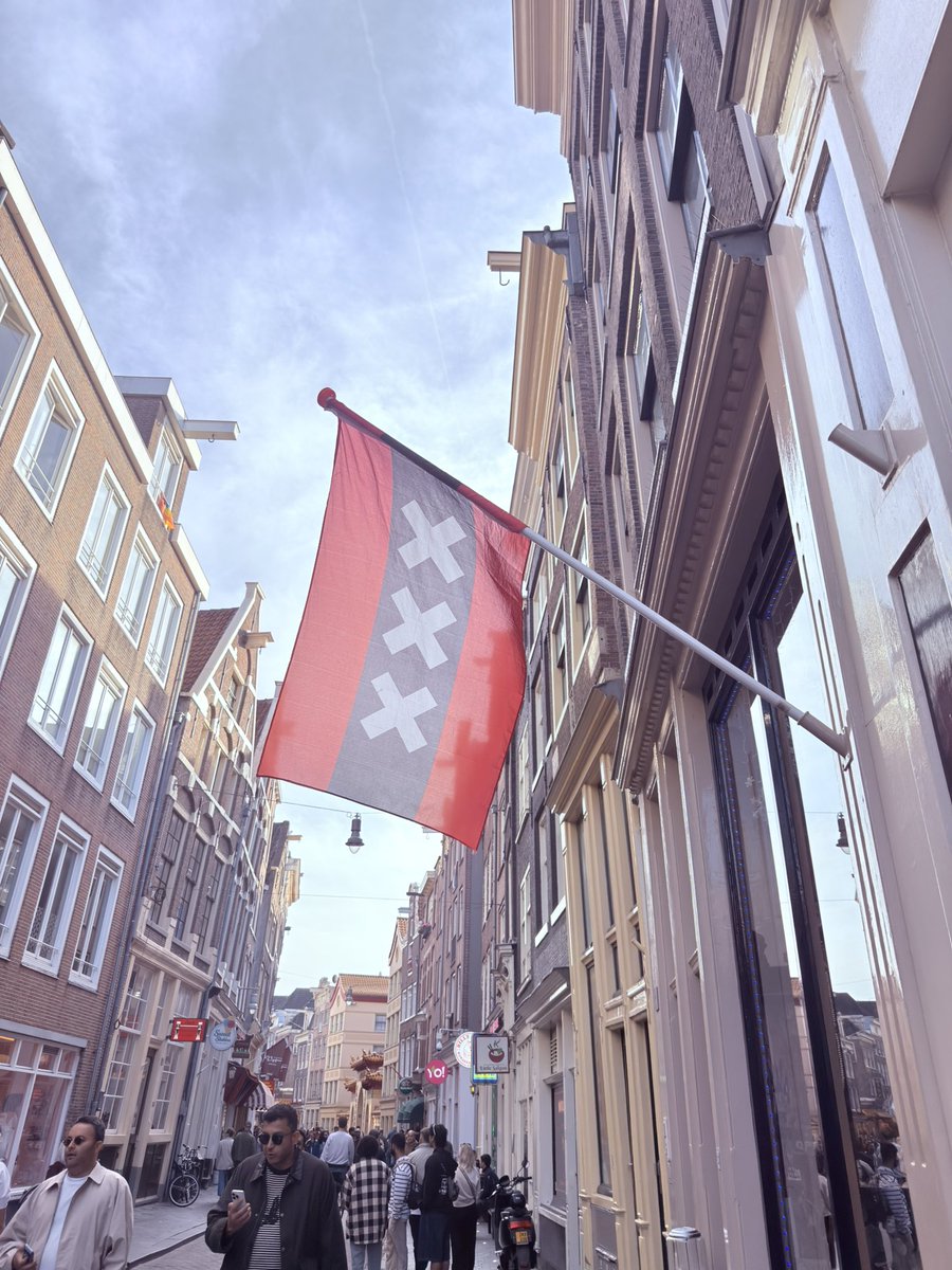 kantmoder's tweet photo. Amsterdam posting. https://t.co/0k5rY529Wi