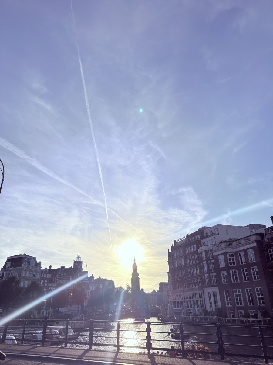 kantmoder's tweet photo. Amsterdam posting. https://t.co/0k5rY529Wi
