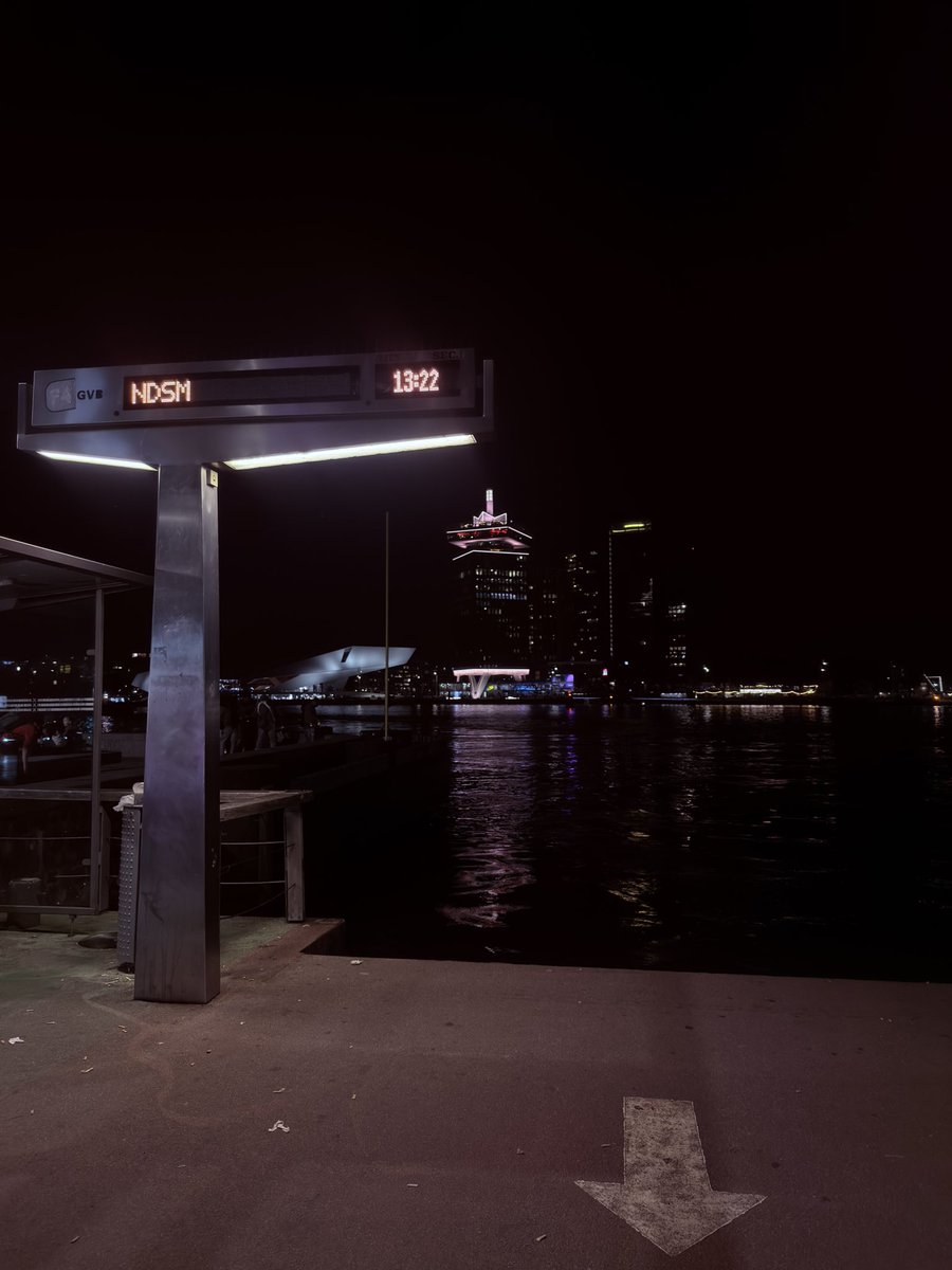 kantmoder's tweet photo. Amsterdam nightwalks. https://t.co/NOQt5pHkGM