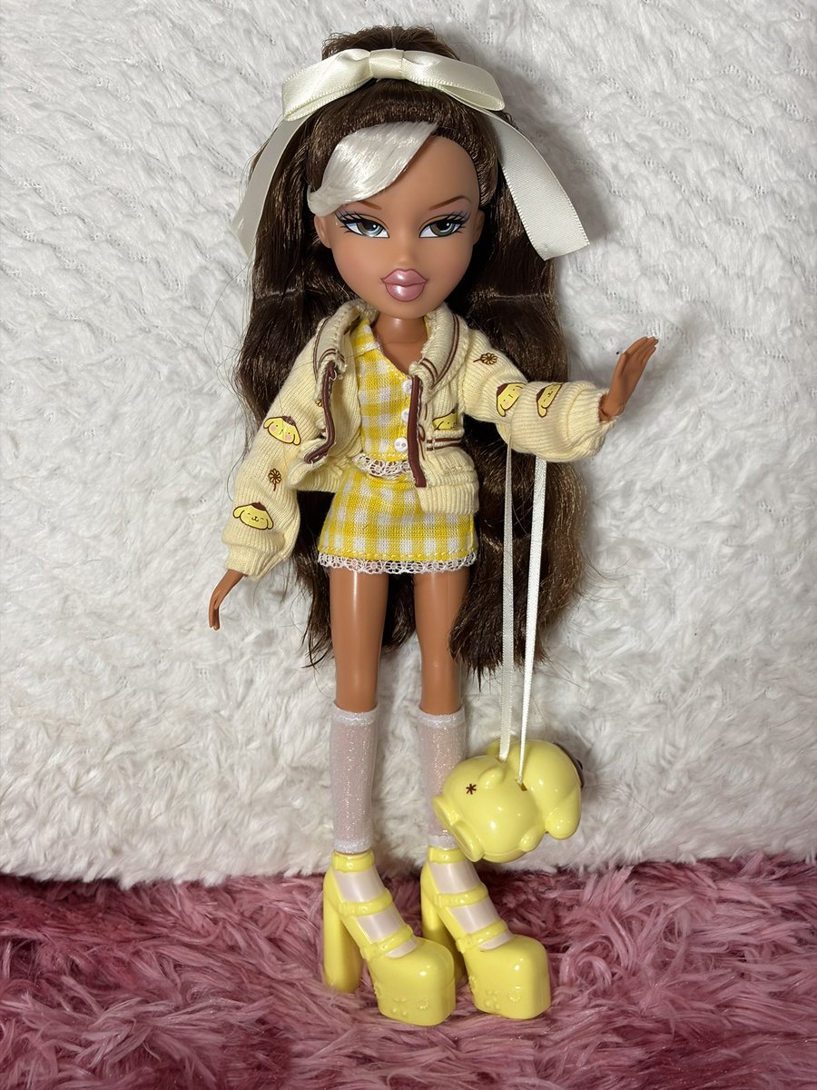grrphoebe's tweet photo. actually love her 💛💛 https://t.co/bVq9CjFsDn