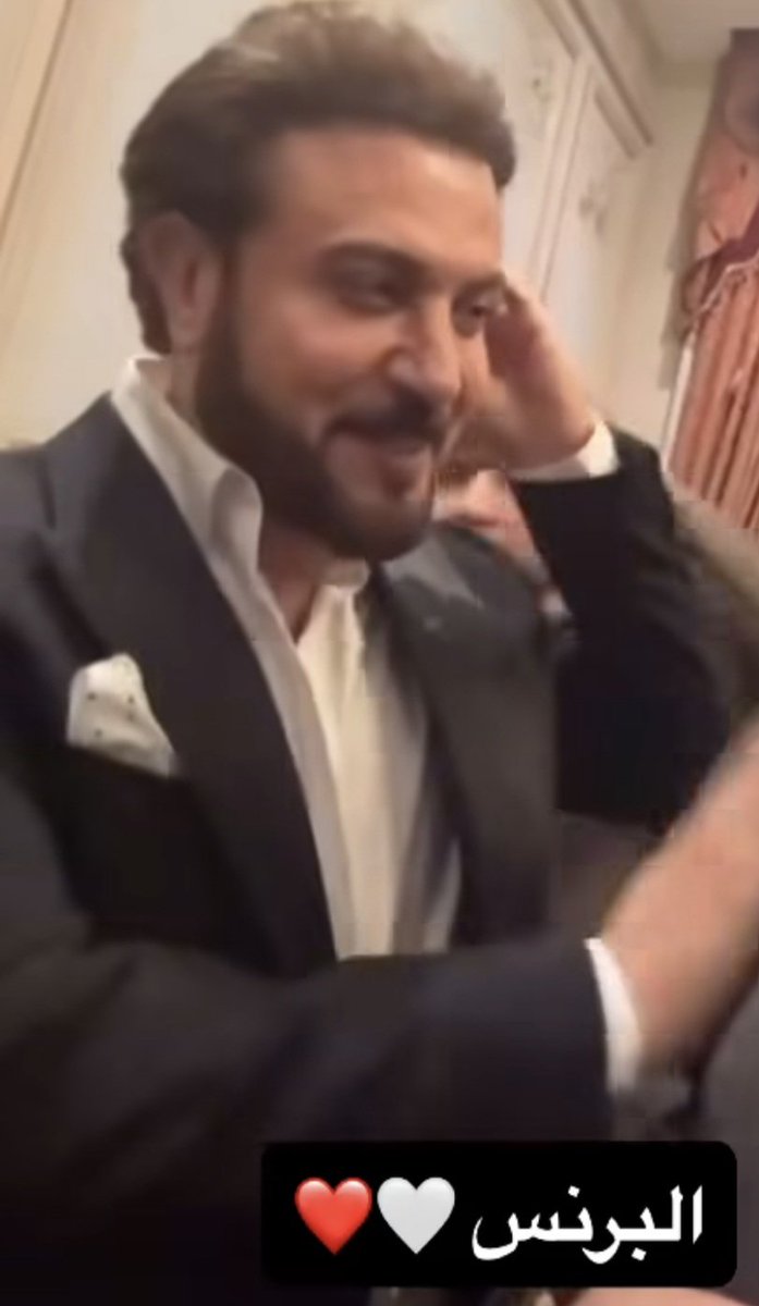 MathO82947's tweet photo. @majidalmohandis 
غالي غالي لو يبعد مهما مهما يطول الصد
شوفة الحبيب مجودي ساعة رغم البطى تسعد
غالي غالي لو يبعد ♥️👑 https://t.co/FLwFHIkAvZ