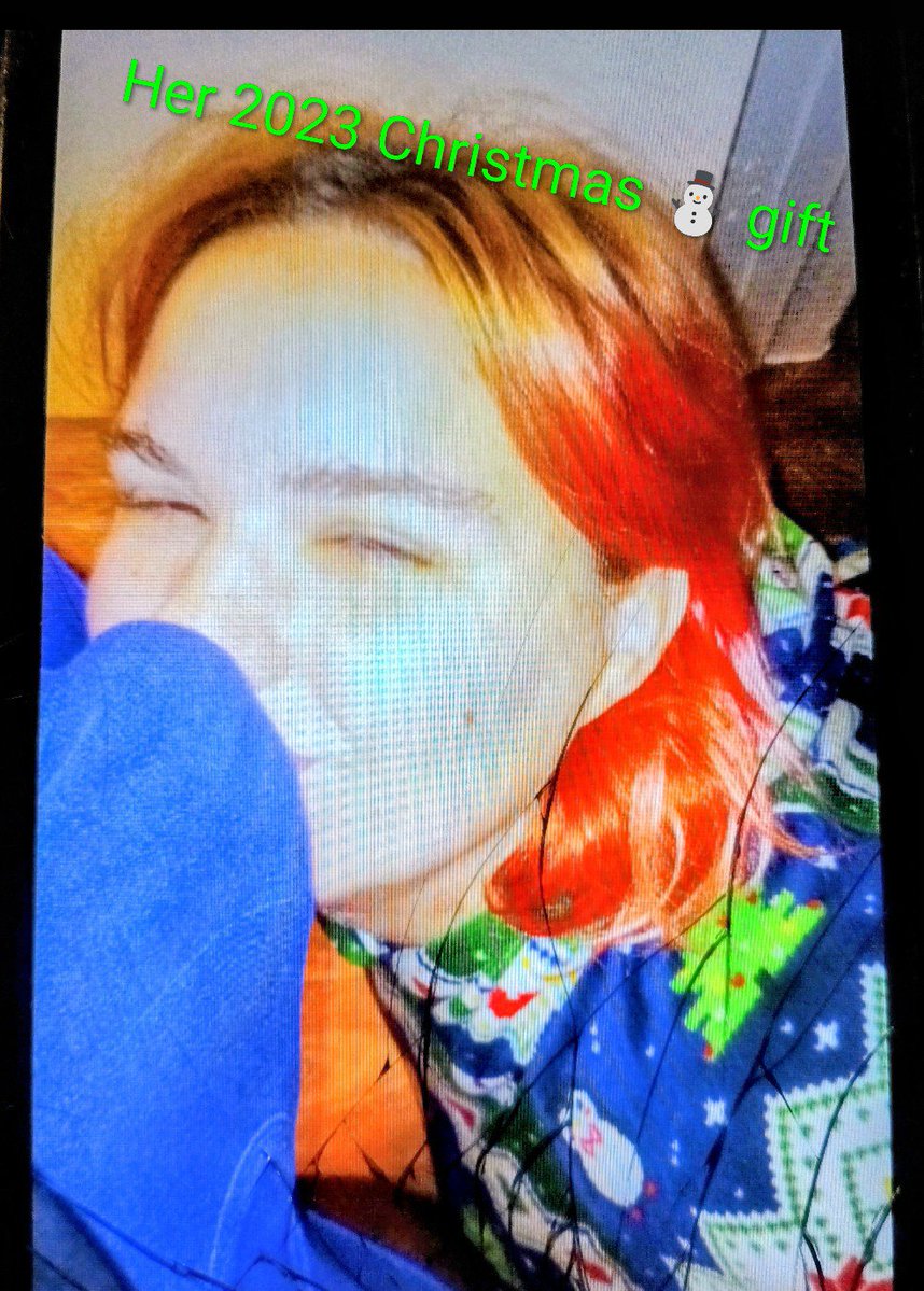 DarrellSim29176's tweet photo. Gave her my special gift 😚 https://t.co/8gNAxm66L1