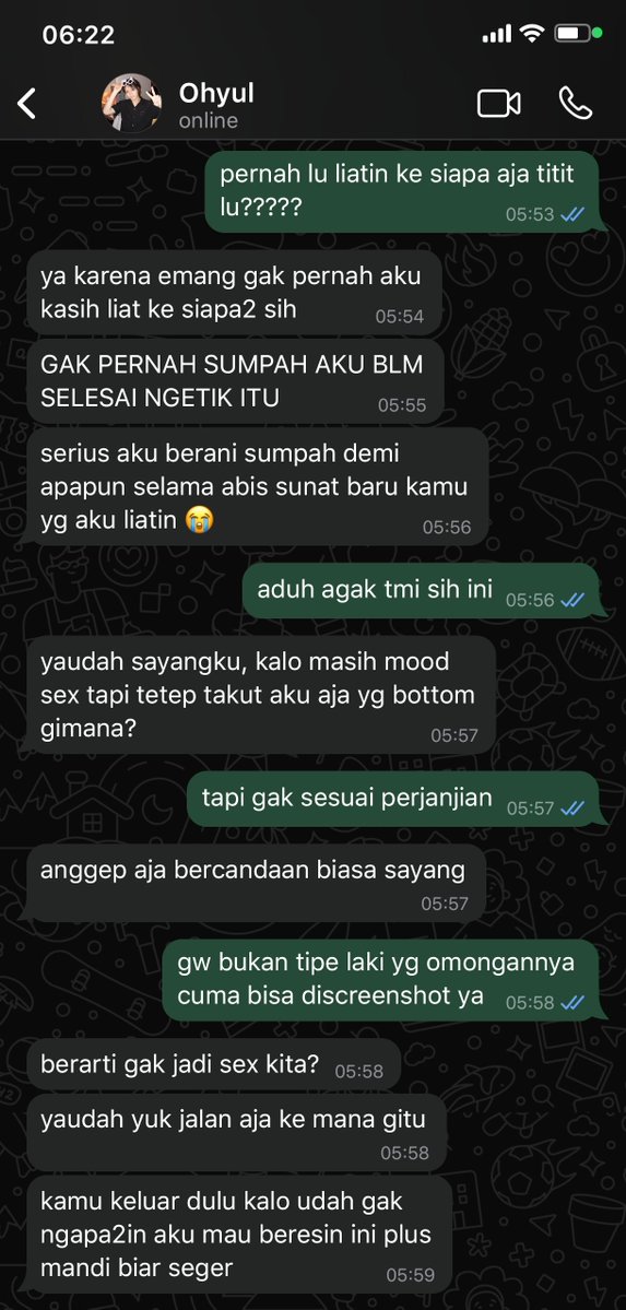 leowrac's tweet photo. nyulrul two tweets au
— first time (kilas balik)

cw // explicit language https://t.co/W10R1M8vxa